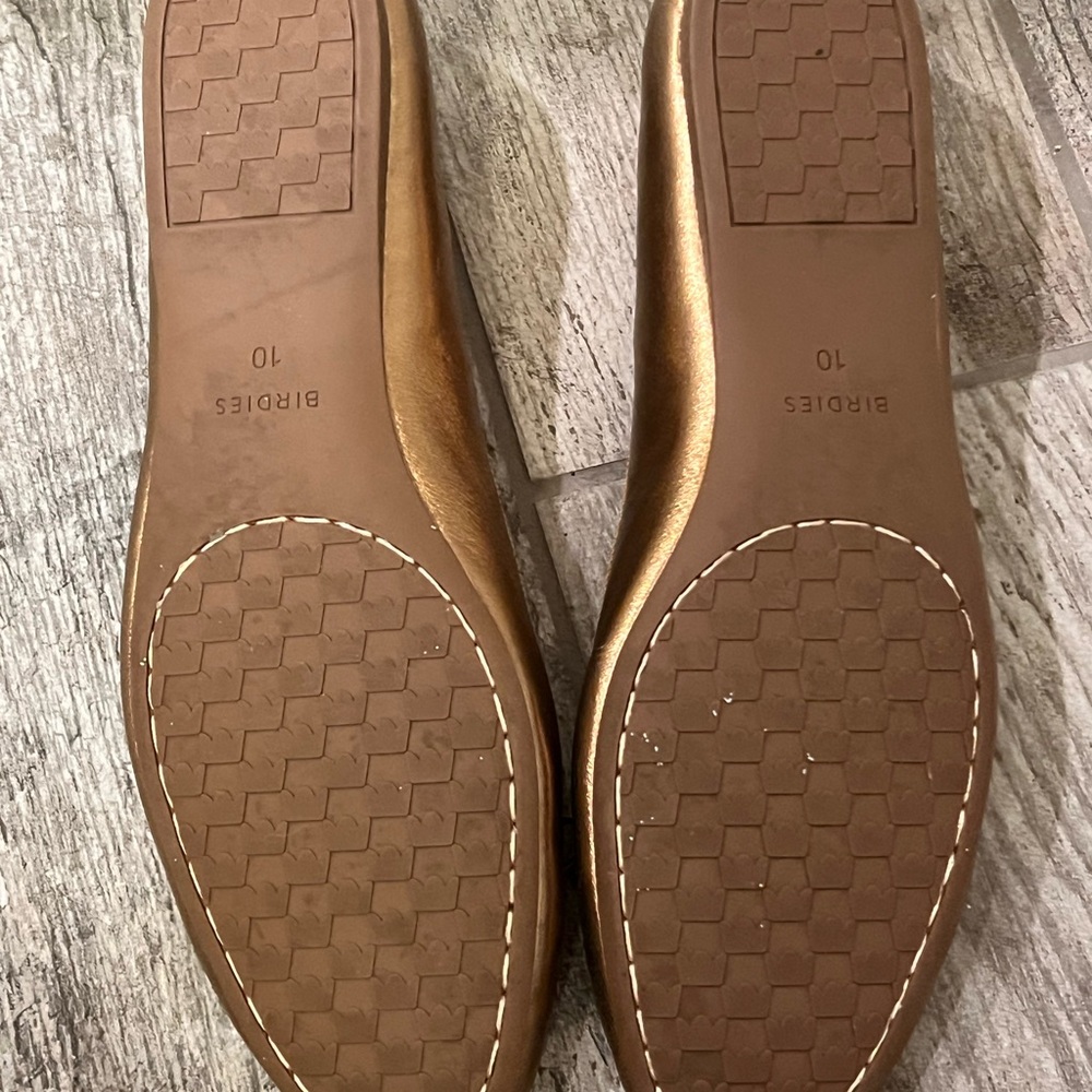 Birdies Bronze Metallic Ballet Flats with Bow - Picture 4 of 5